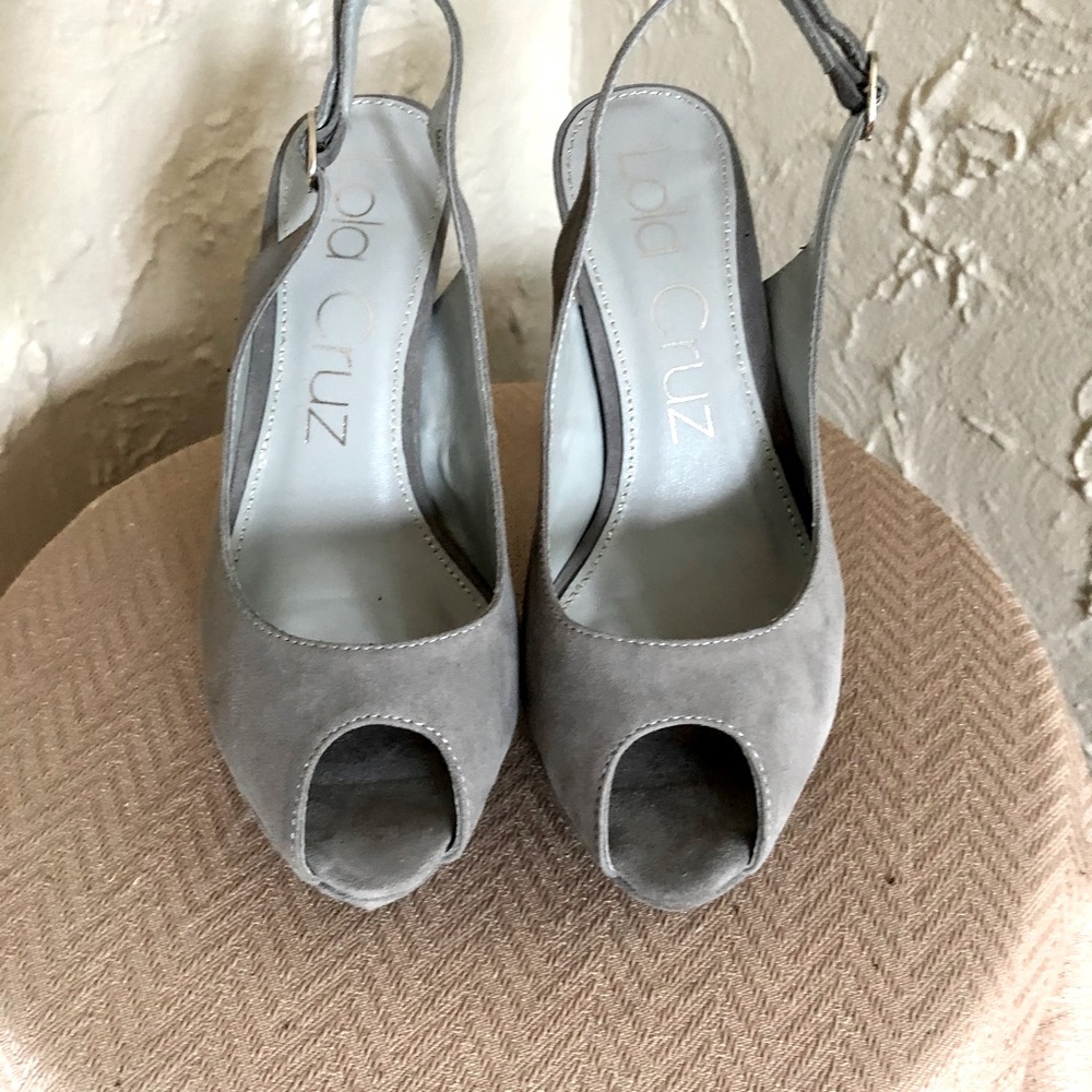 Lola Cruz Grey suede sling back sandals